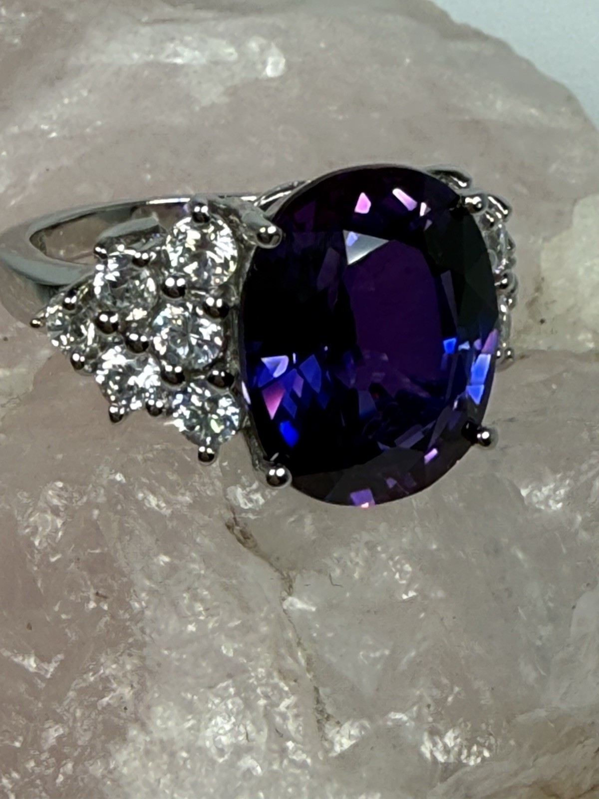 Sterling Silver Ring Size 7.75 Clear And Gorgeous Large Purple Faceted Stone