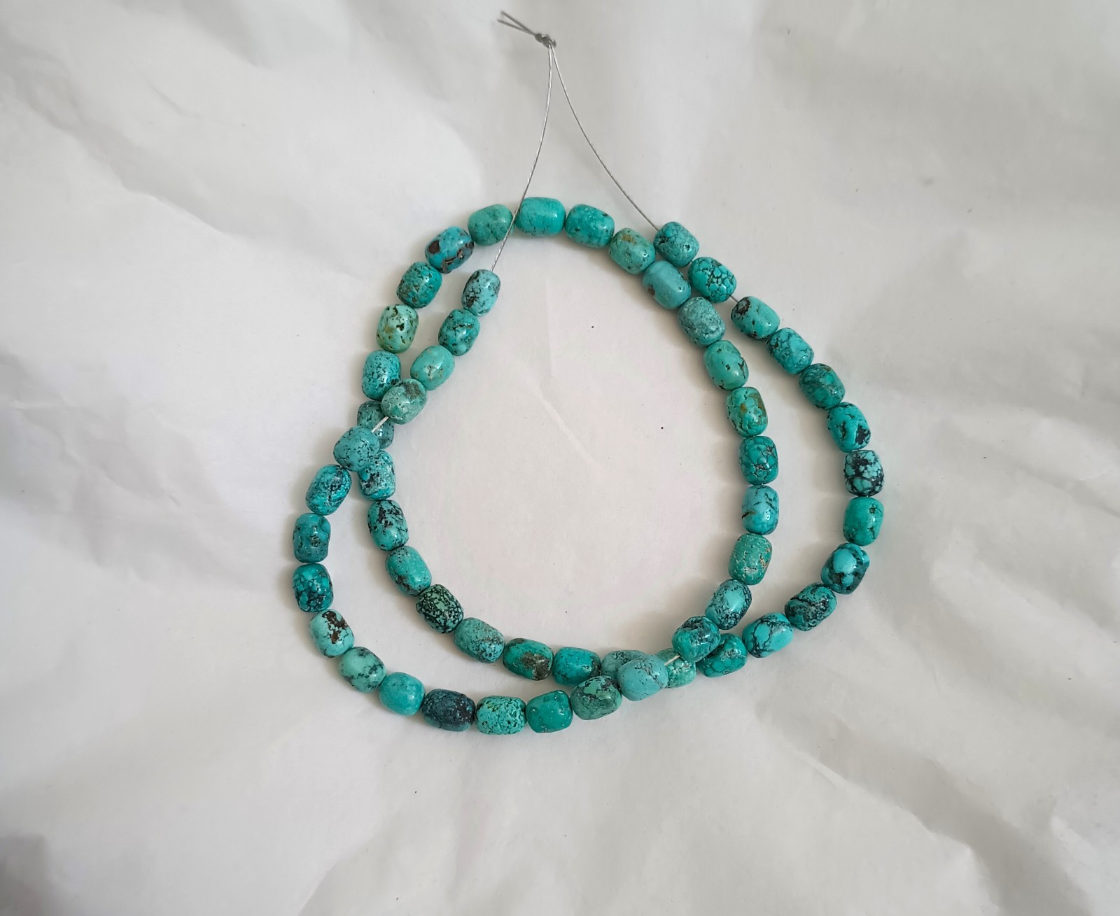OLD STOCK HI-GRADE HUBEI TURQUOISE 5.8-6 x 7-8.5MM BARREL BEADS – 17.75″ – 3276E
