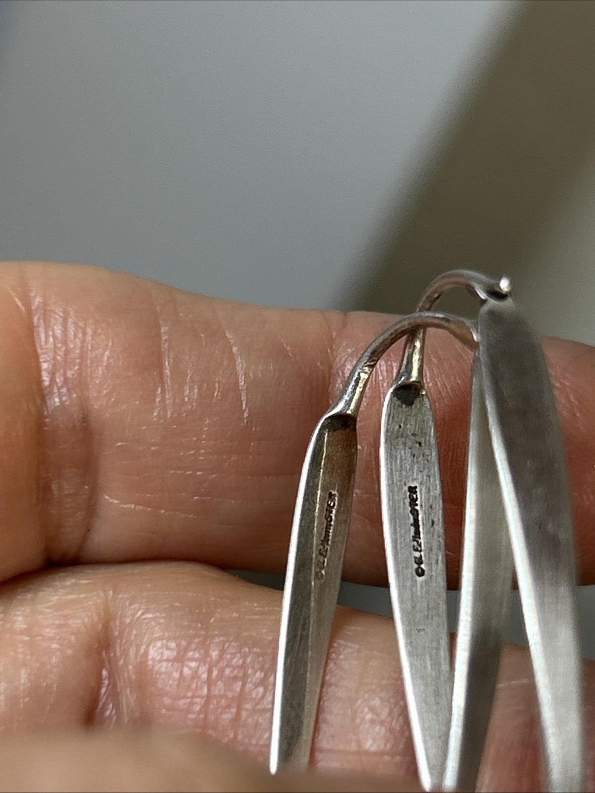 55. El Ed Levin 925 Sterling Silver Oval Hammered Hoop Earrings 43.5mm, 3.6g