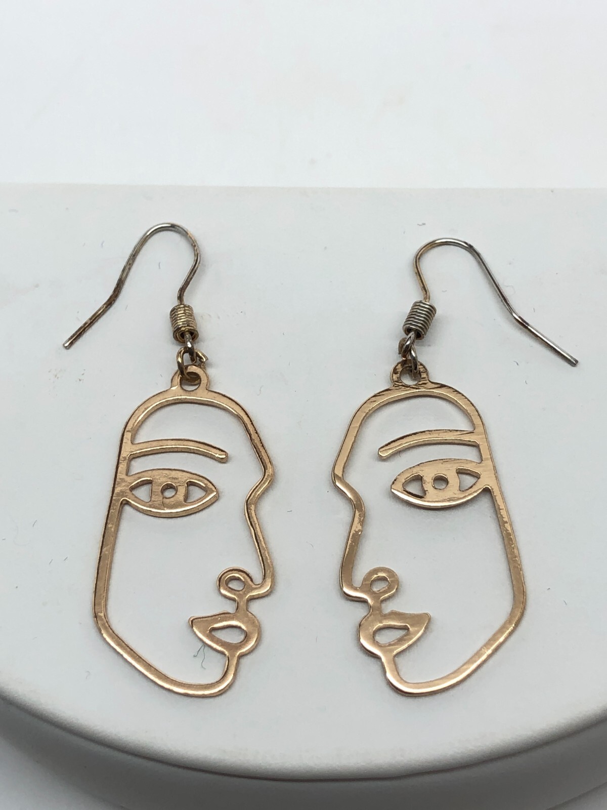 Modern Face Outline Earrings profile dangle French hook Abstract Artsy Gold Tone