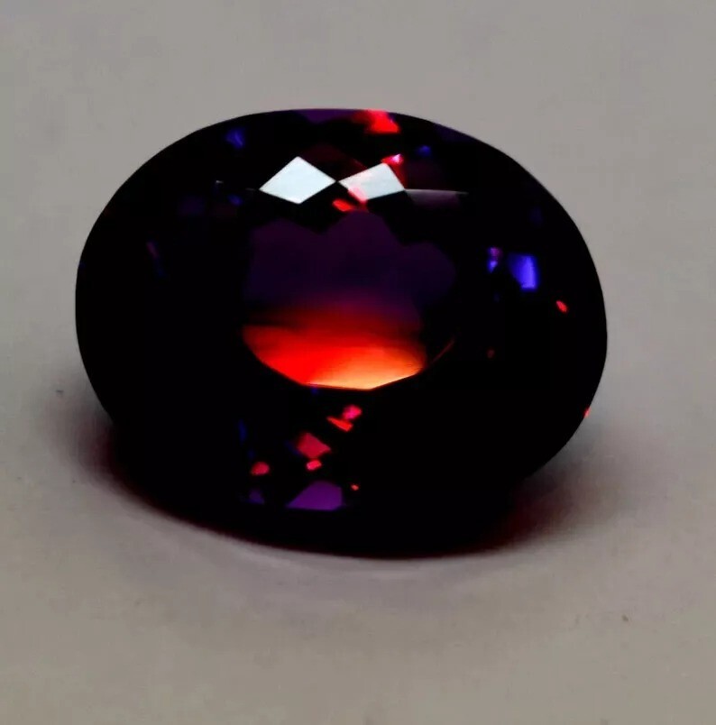 Color Changing Certified Oval Cut 10 Ct Natural Alexandrite Loose Gemstone