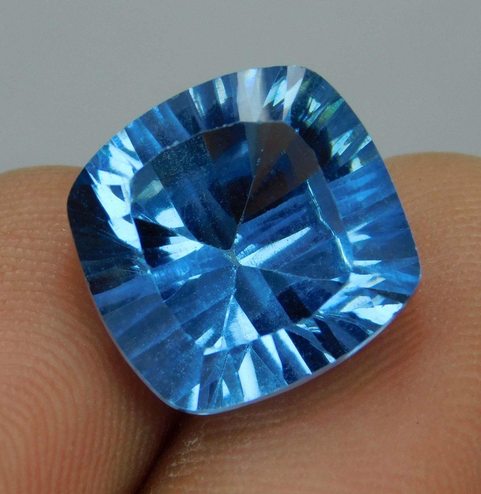 11.05 Ct Natural Mogok Blue Green Spinel Cushion Cut Certified Loose Gemstone