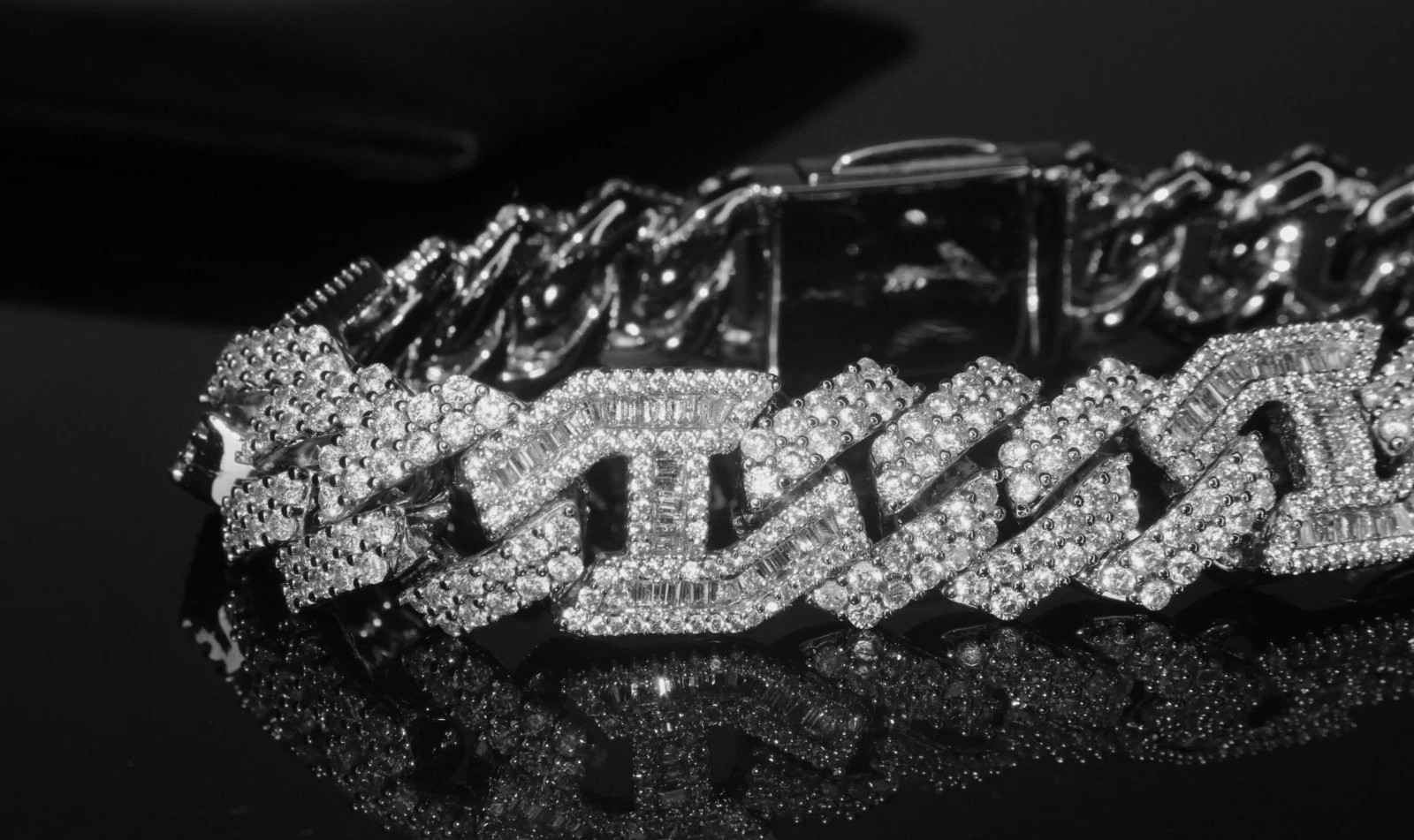 14 STAMPED 14mm FIGARUCCI Cuban 18ct Lab VVS1 Sim Diamonds ULTRA HEAVY Bracelet