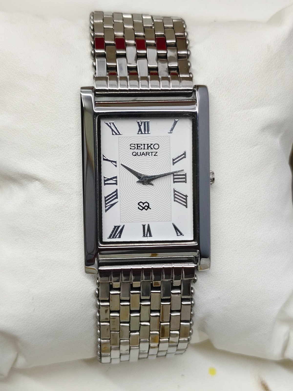 Vintage Refurbished Seiko Slim Tank White Quartz Japan Men s Wrist Watch