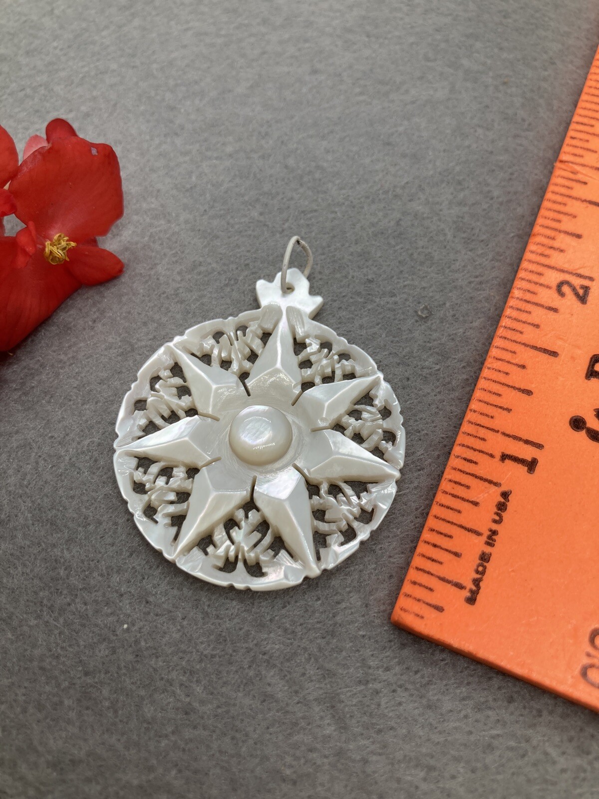 Mother Of Pearl Star Medallion Carved Shell Pendant 2342