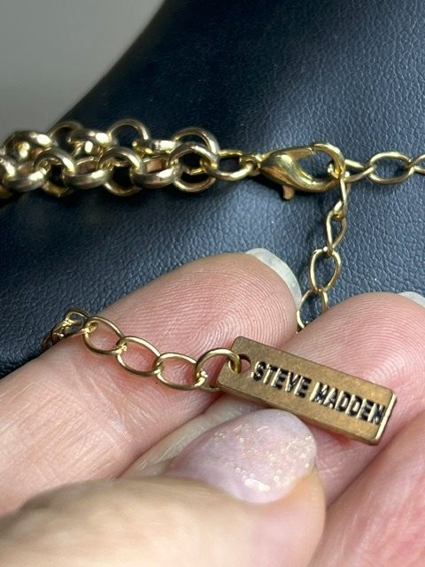 B5246 STEVE MADDEN Chunky Link Statement Necklace Tri Tone Gold Silver 19-23″