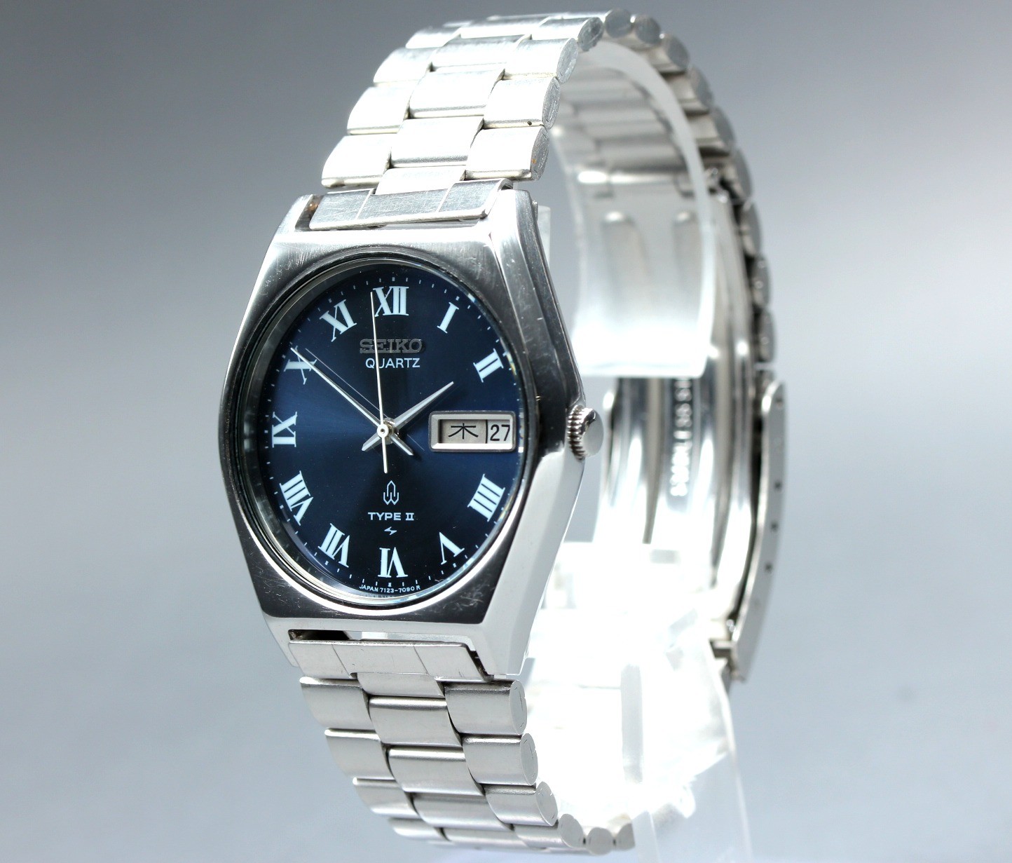1979 [EX+5] Seiko Type2 7123-7080 Roman Navy Dial Day/Date Kanji Qz Mens Watch