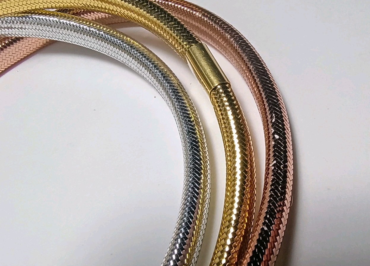 14kt & 16kt Gold Woven Bangle Bracelets Tri-color Golden Clef Int.- 1758 AR Mark