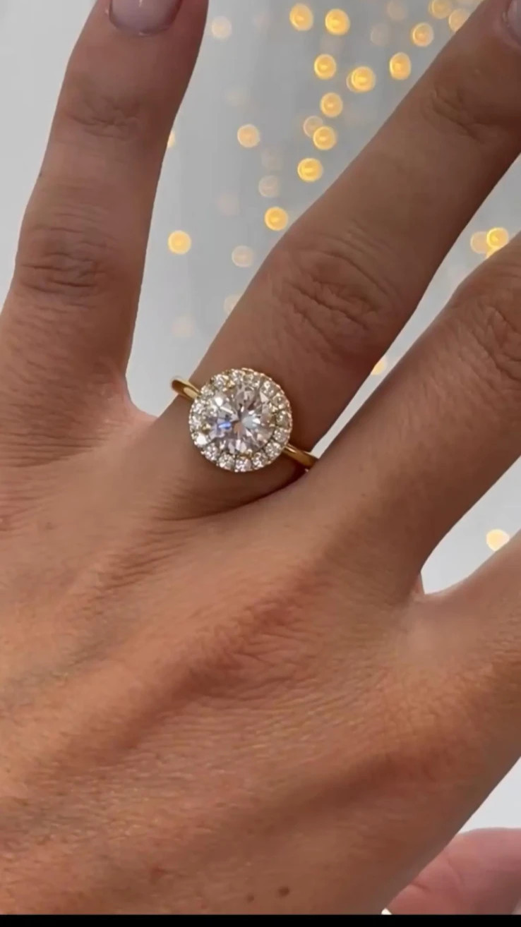 1.50Ct Round Cut EF-VS1 Lab Grown Diamond Halo Engagement Ring 14k Yellow Gold