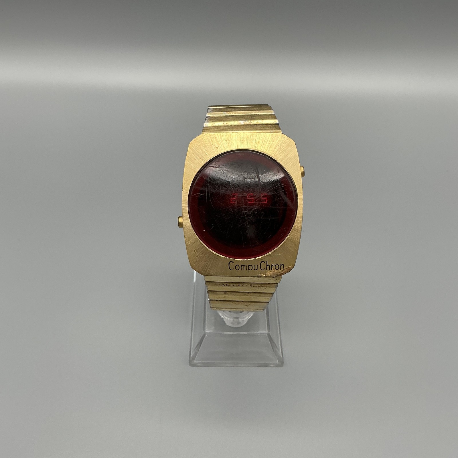 Vintage CompuChron Mens Watch 35mm Red LED Digital Gold Tone New Battery 7″