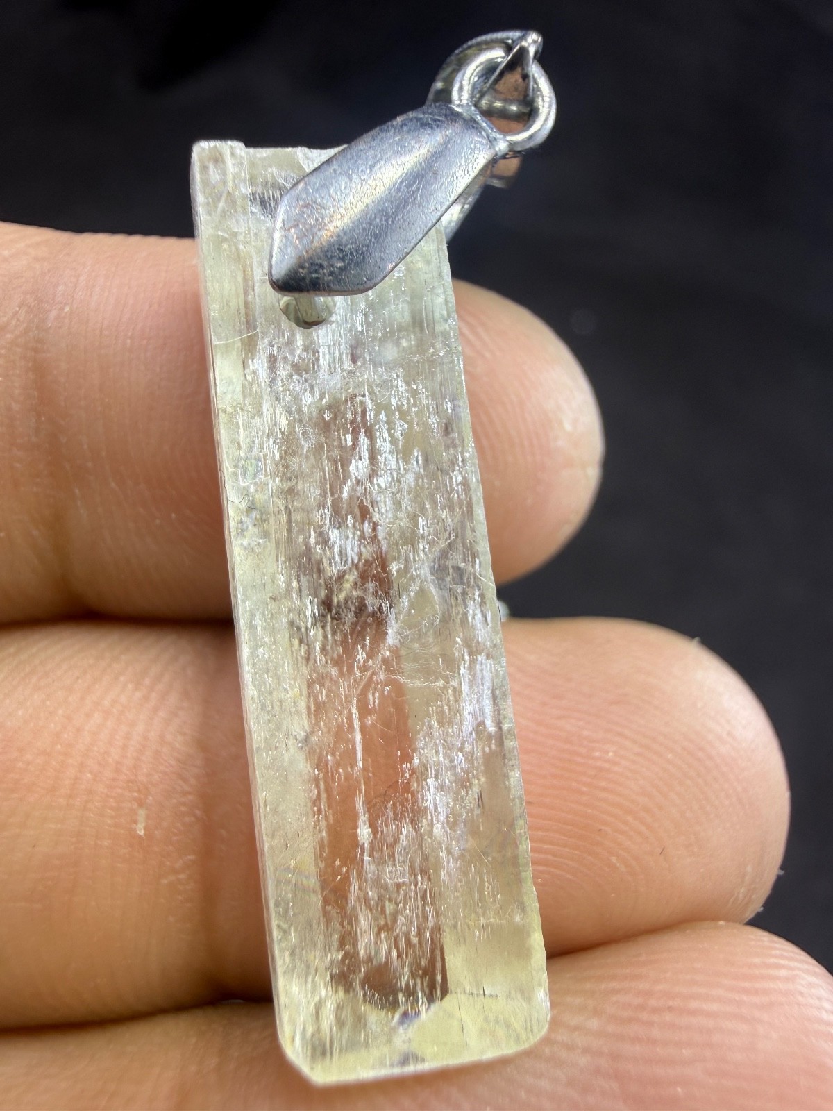 24pcs Natural Kunzite Crystal Point Pendants Bulk Lot Raw Spodumene Stick 114g
