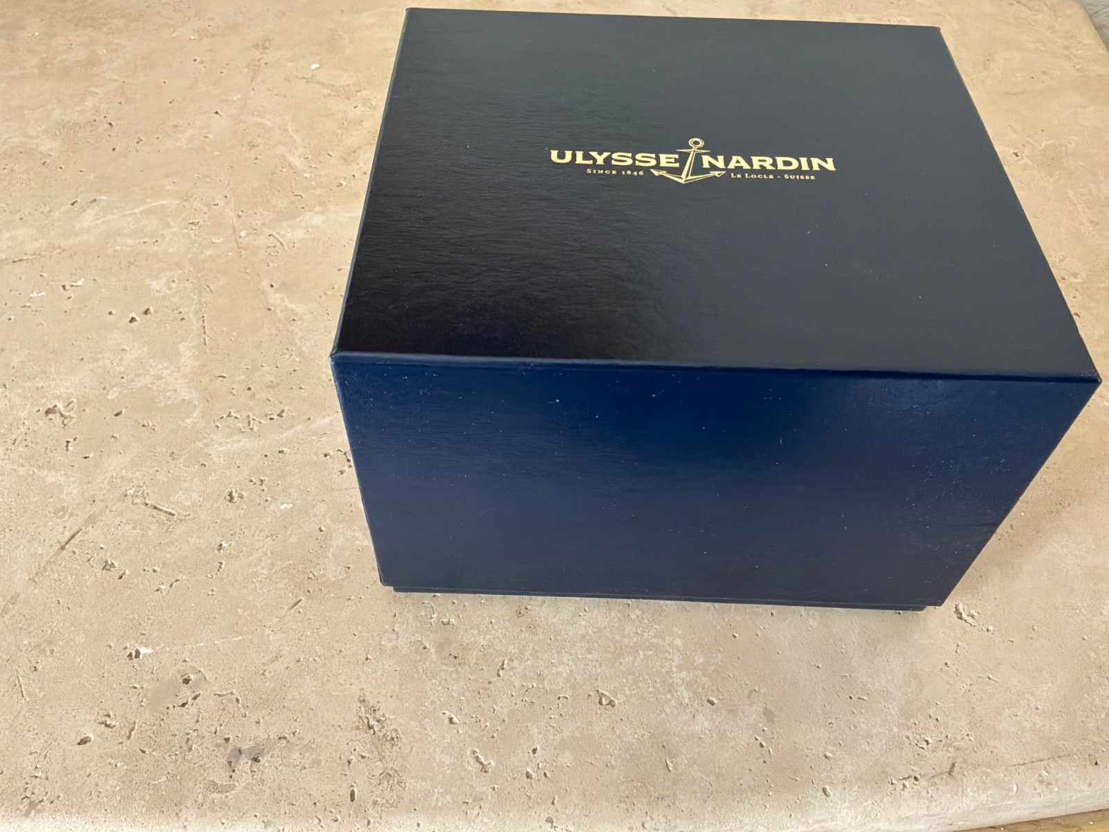 Ulysse Nardin Marine Mens Gold Watch. Cosc# UN118-1012731