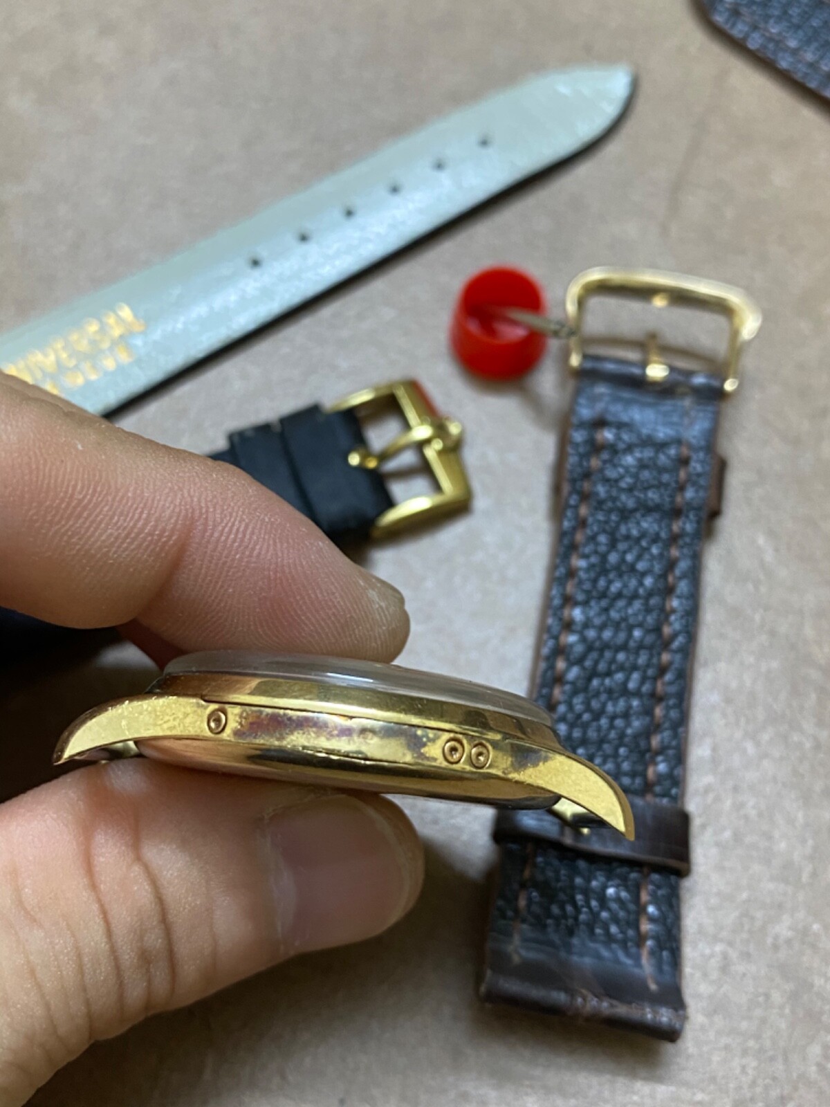 vintage Univeral Geneve Triple date Moonphase Soild gold 14k 51308 291 buckle
