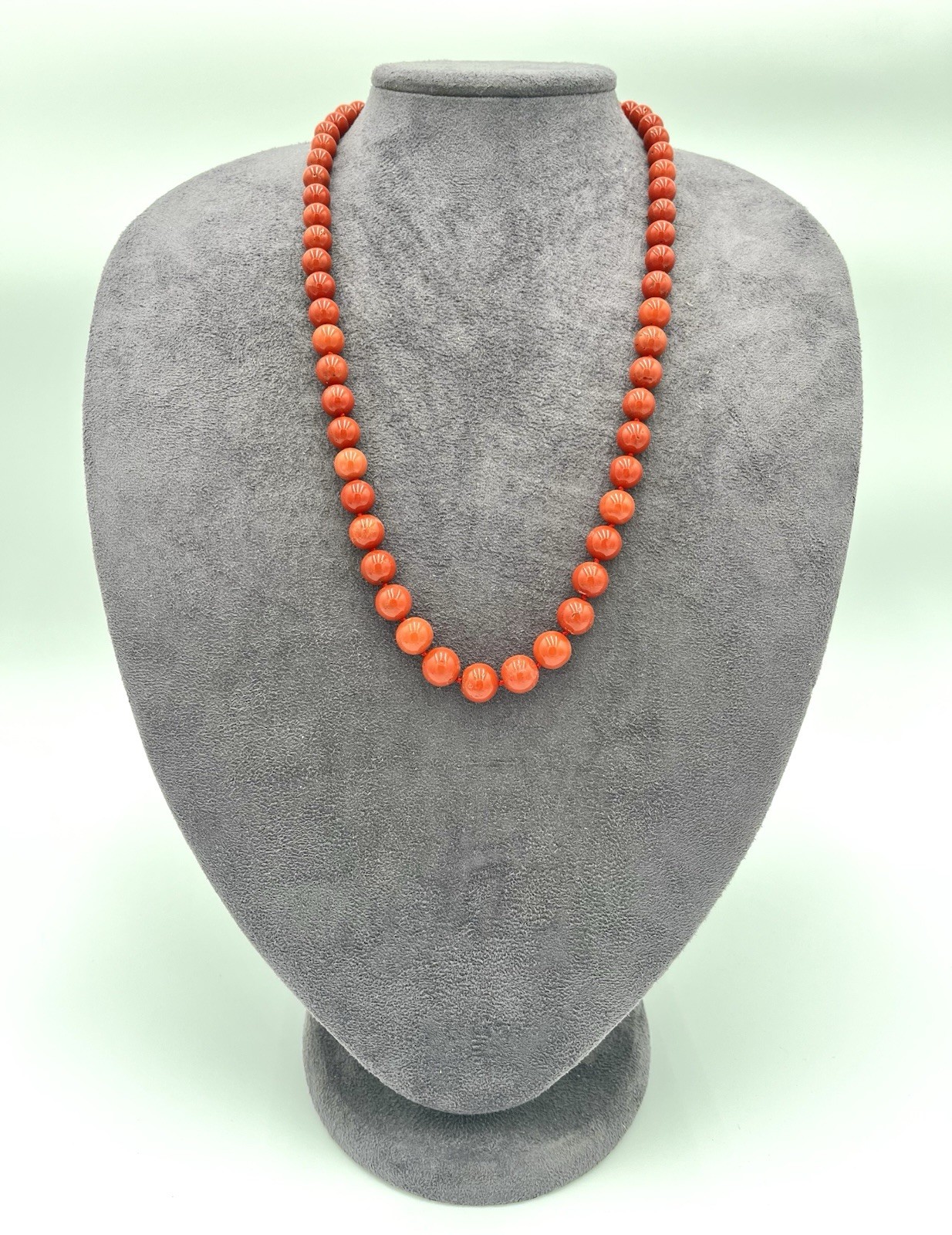 Natural Mediterranean Red Coral Necklace 63cm Balls 7-11mm 18kt Gold Knot