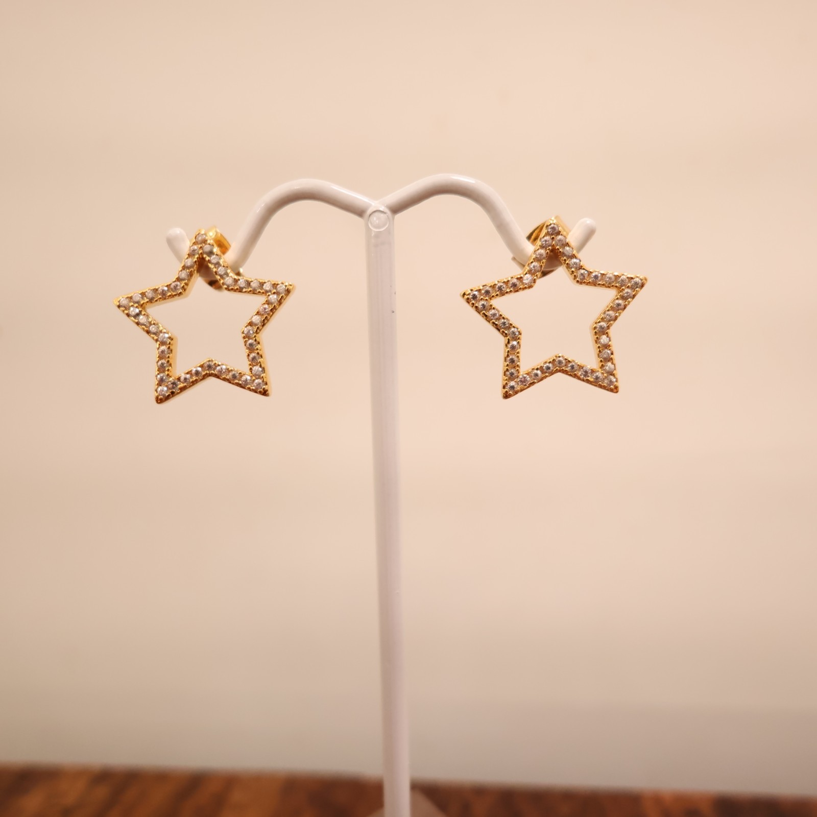 Star earrings goldtone pave clear crystals sparkly butterfly backs outline studs