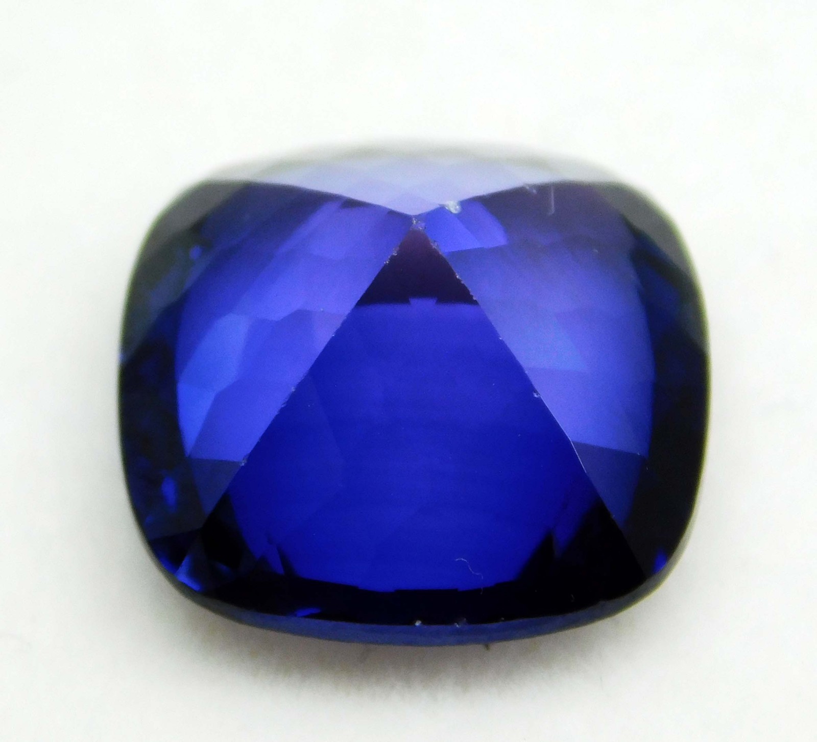 Natural Purple Blue Tanzanite 12.55 Ct AAA Cushion Cut Certified Faceted Gems