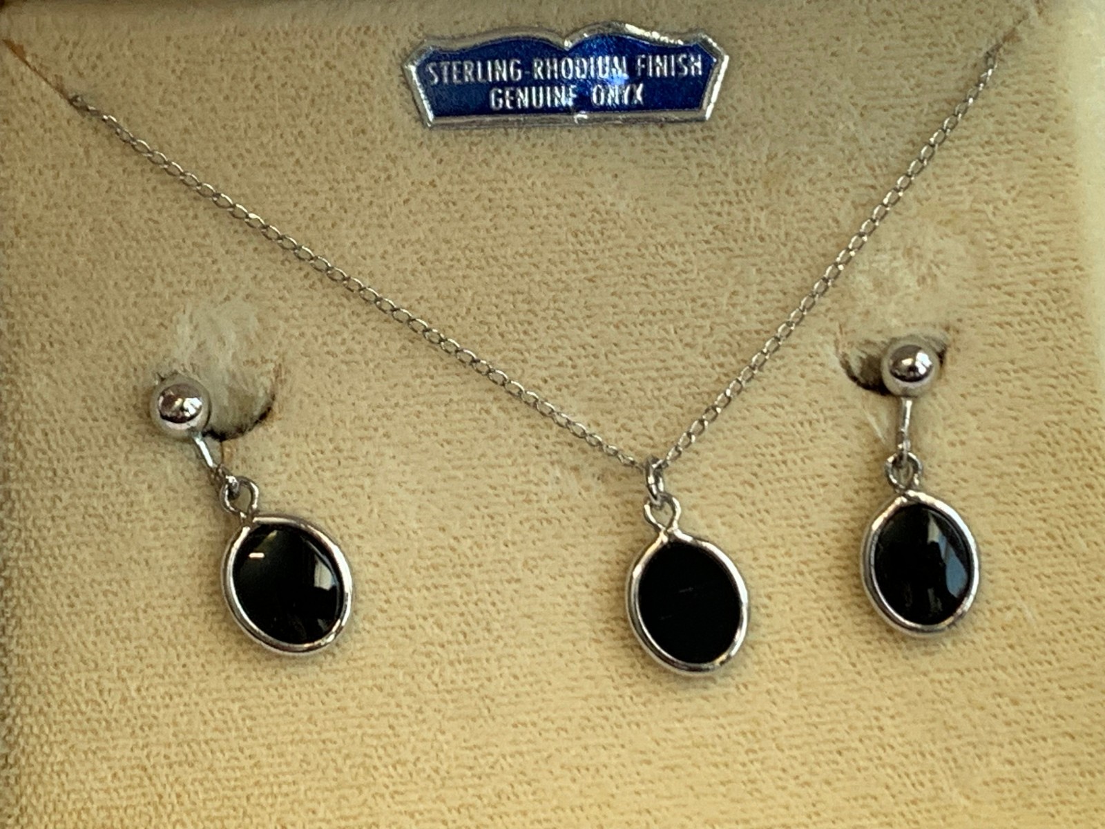 Sterling Silver Jewelry Set 4.82g Onyx Necklace & Earrings Amco Jewels *READ*
