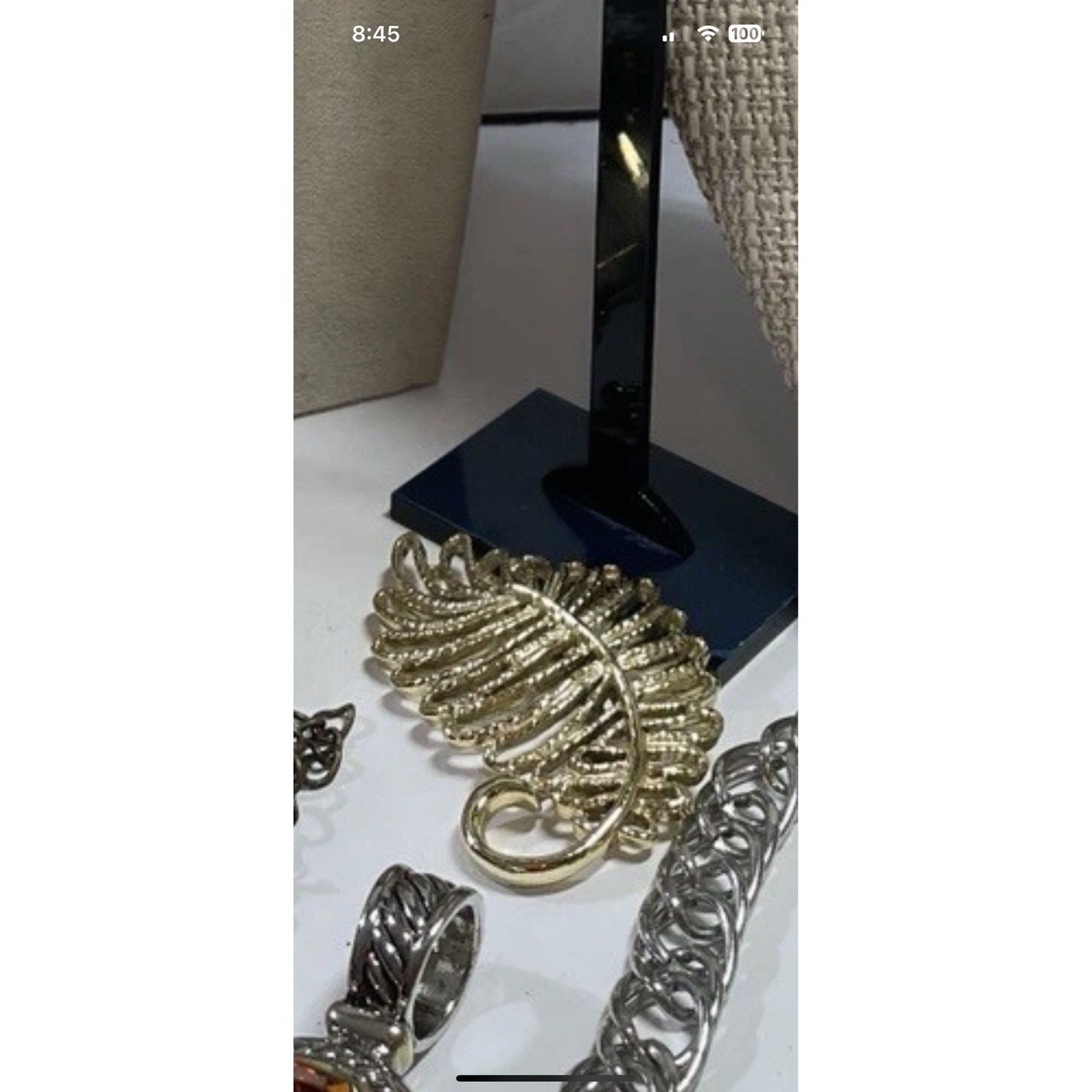Gerry’s signed gold-tone leaf brooch pin