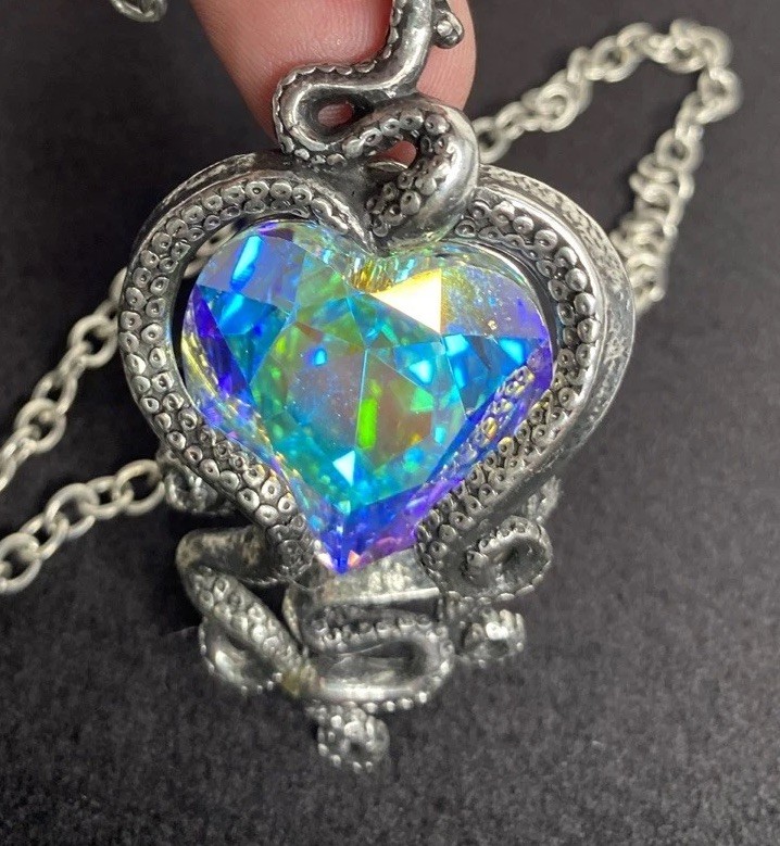 Alchemy England Pewter Gothic Cthulhu Heart Crystal Octopus Pendant