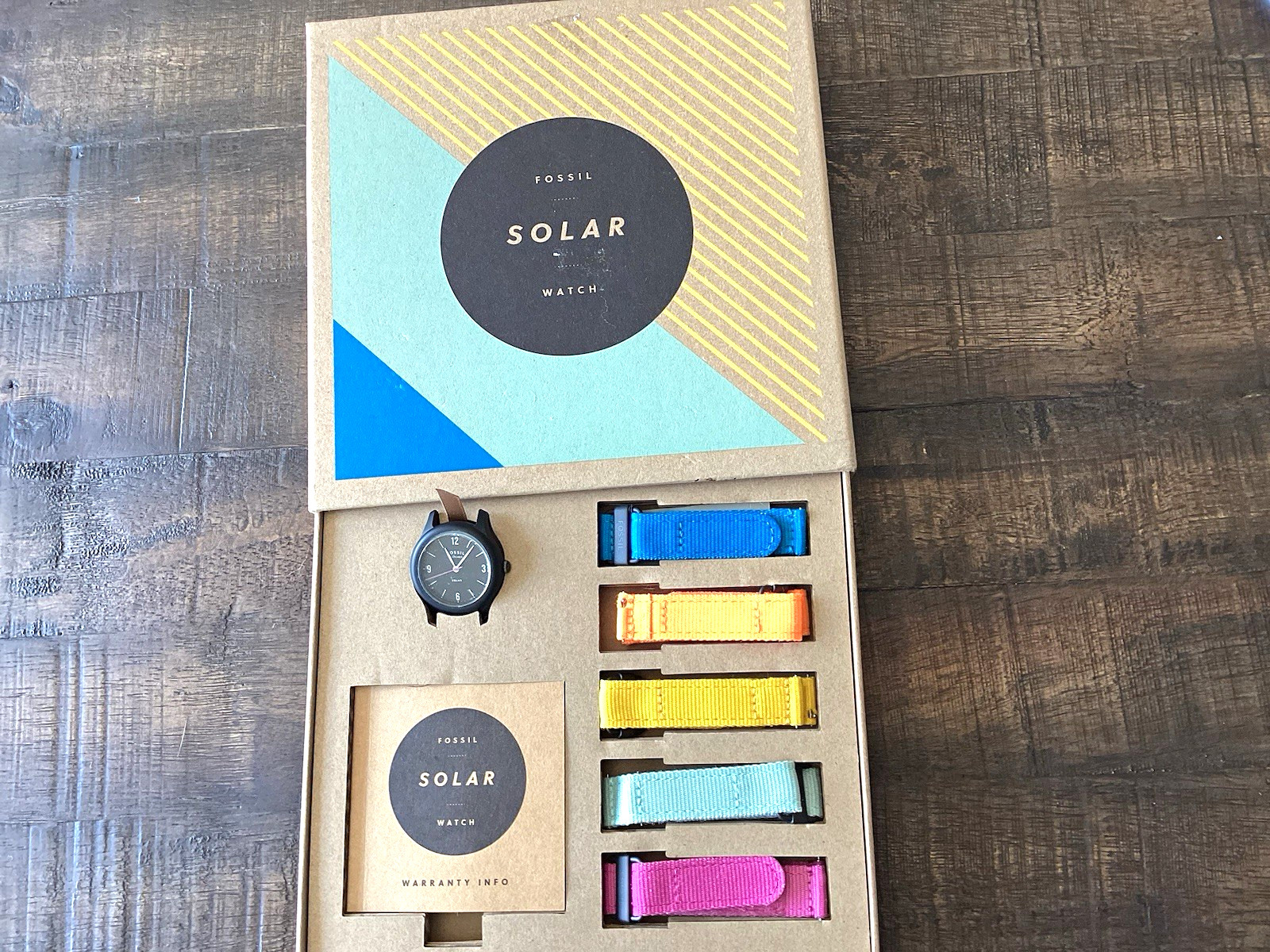 Fossil Solar Powered Earth Day 42mm Black Watch w/ 5 Straps Box Manual