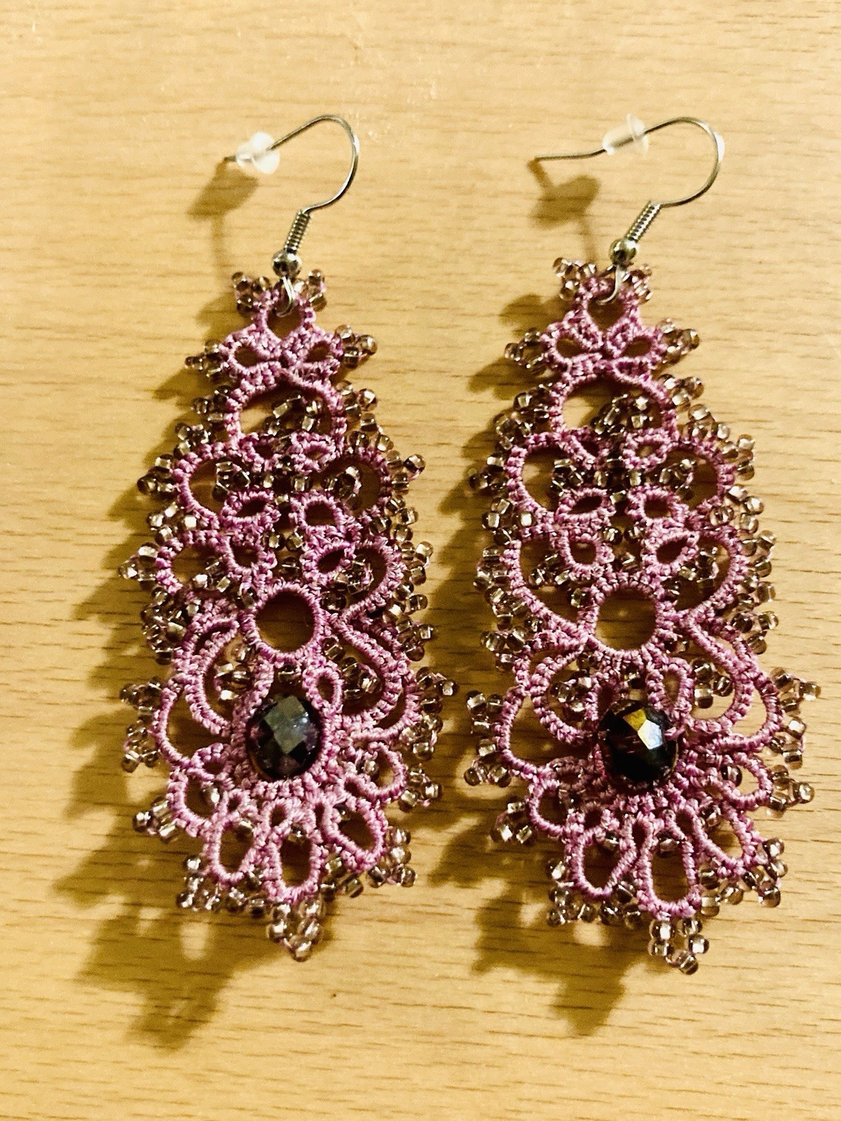 Handmade Mauve Tatted Crochet Lace Drop Earrings with faceted bead accents NWOT