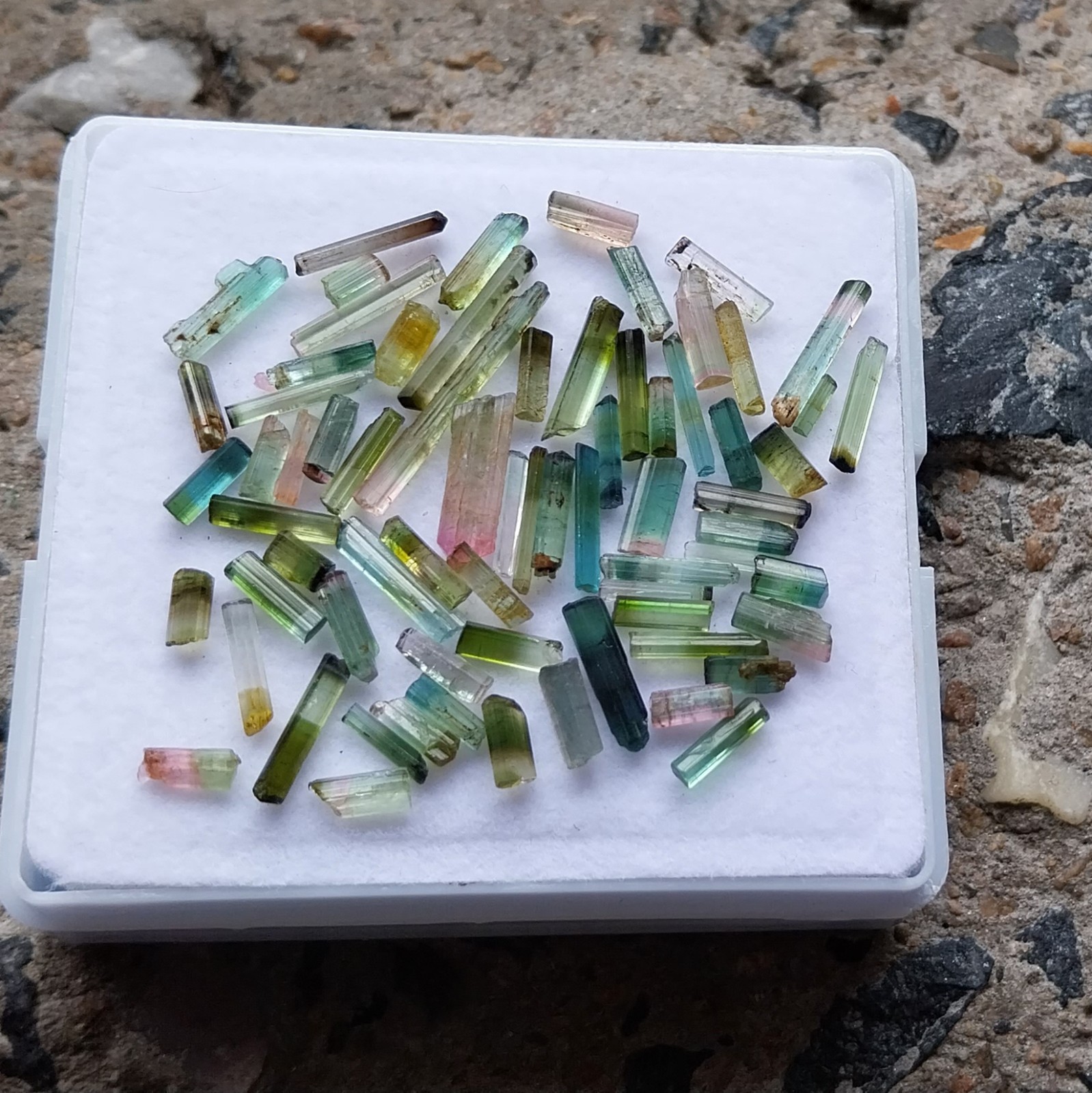 25.5 Carat 4.5 to 20 MM Natural Green Bi Color Tourmaline Pencil 70 Piece Lot