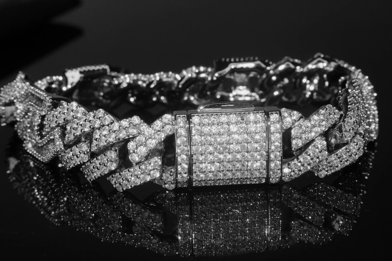 14 STAMPED 14mm FIGARUCCI Cuban 18ct Lab VVS1 Sim Diamonds ULTRA HEAVY Bracelet