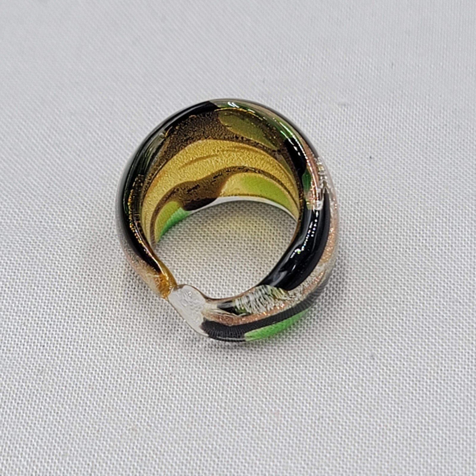 Multicolor Glass Wrap Cocktail Ring Womens Size 8 Gold Green Black Gold Bold