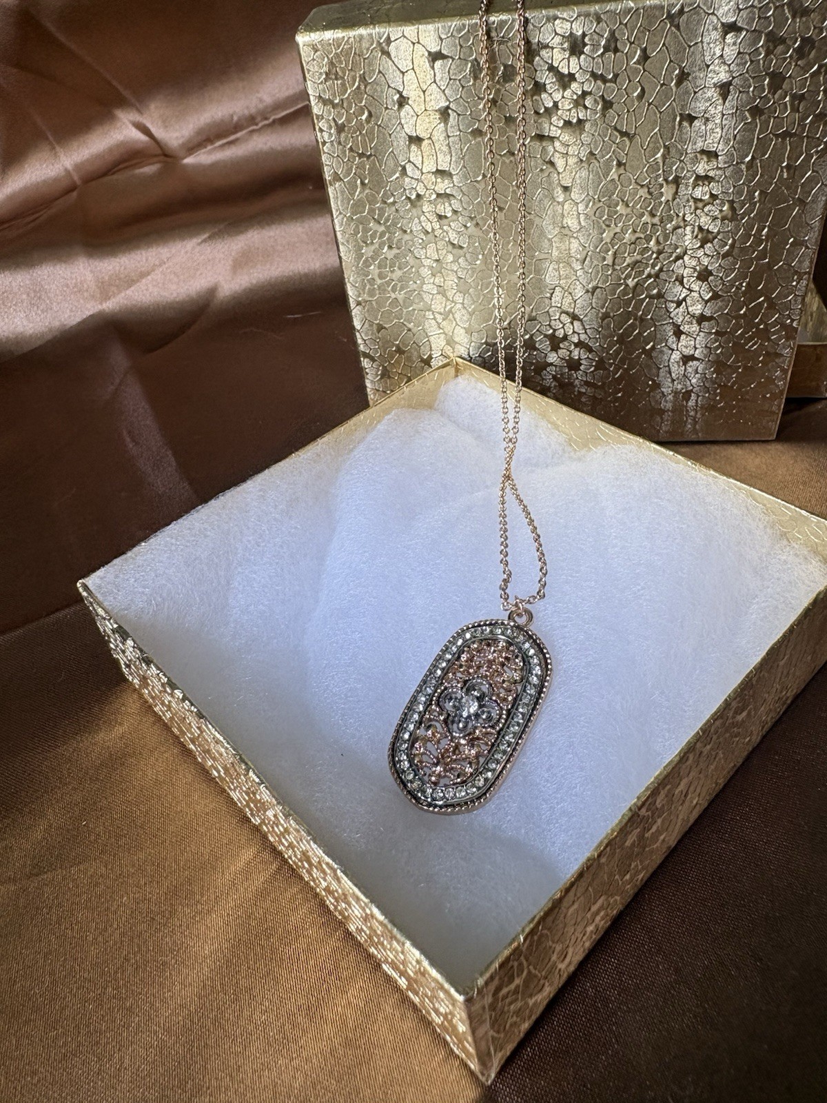 Gold Tone Floral Oval Crystal Pavé Pendant Necklace Cable Chain Lobster 17in