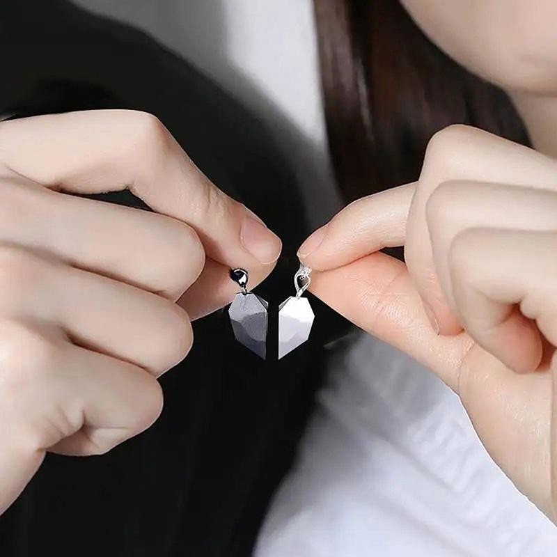 Couple Pendant Necklace Magnetic Heart Electrocardiogram Splicing Valentine Gift