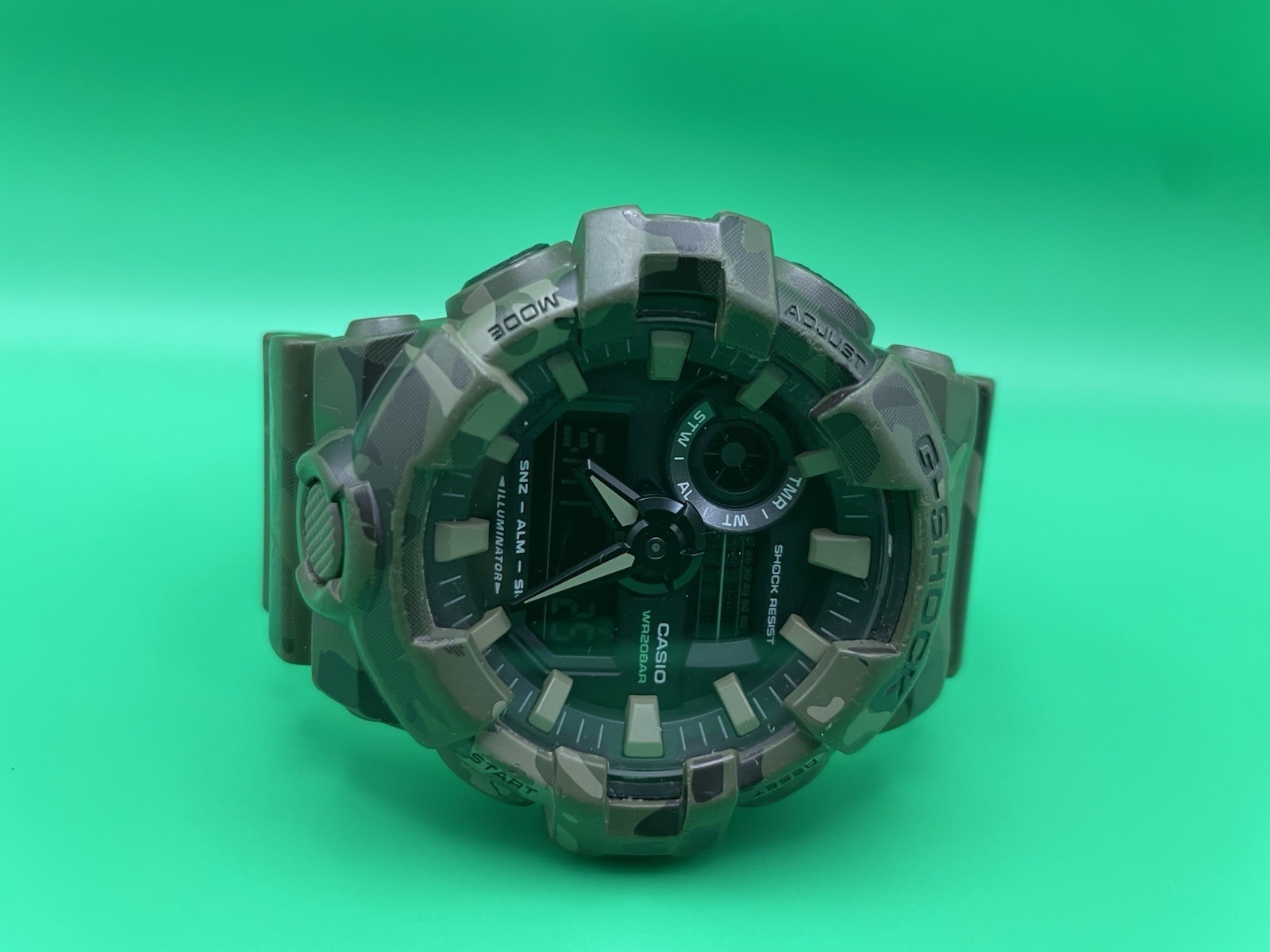 Casio G-SHOCK GA-700 Men’s Camo Analog-Digital Quartz 200m Shock Resist
