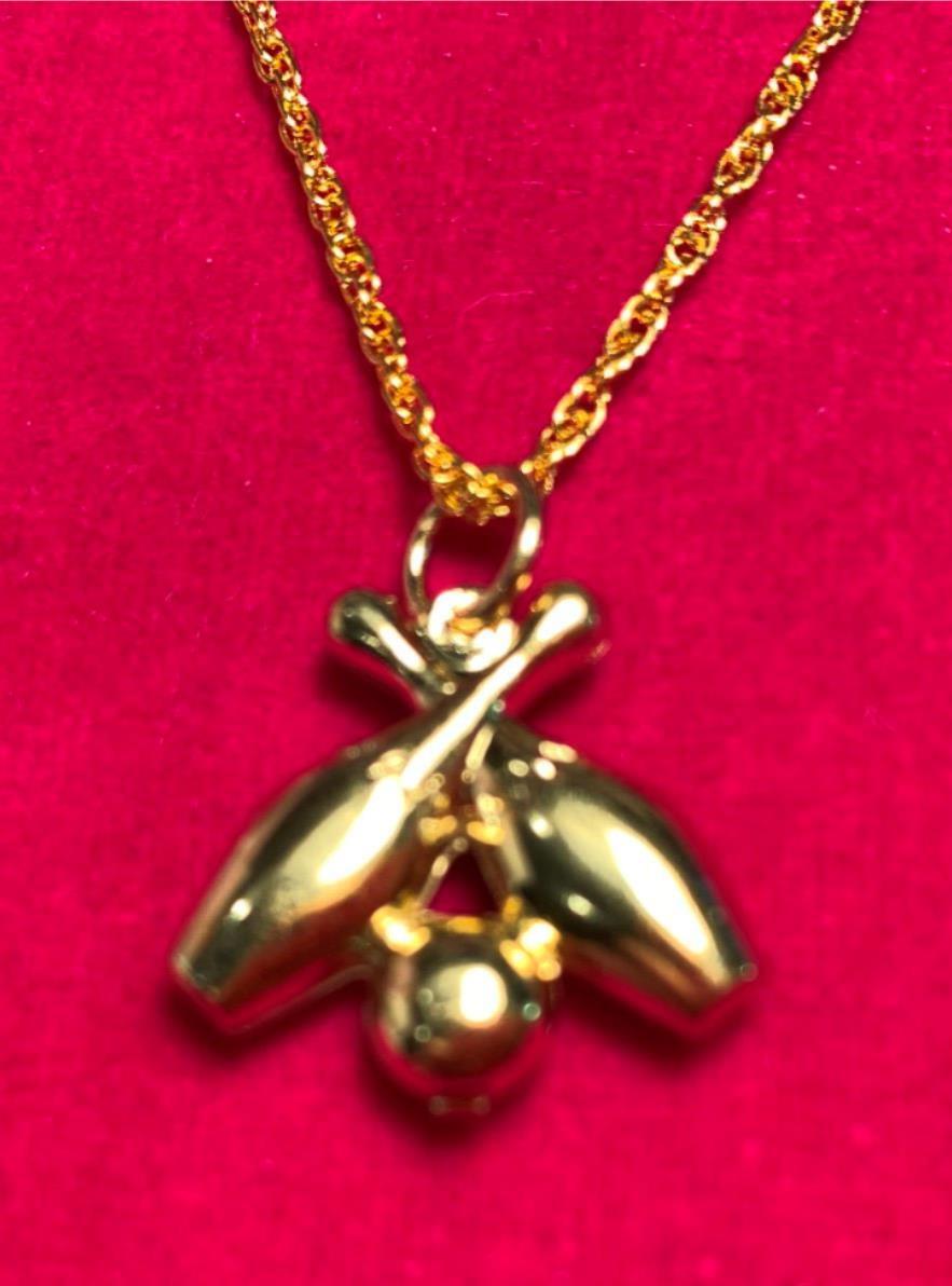 14 KT GOLD PLATED 3D BOWLING PINS & BALL CHARM w/16 INCH ROPE SET -A104