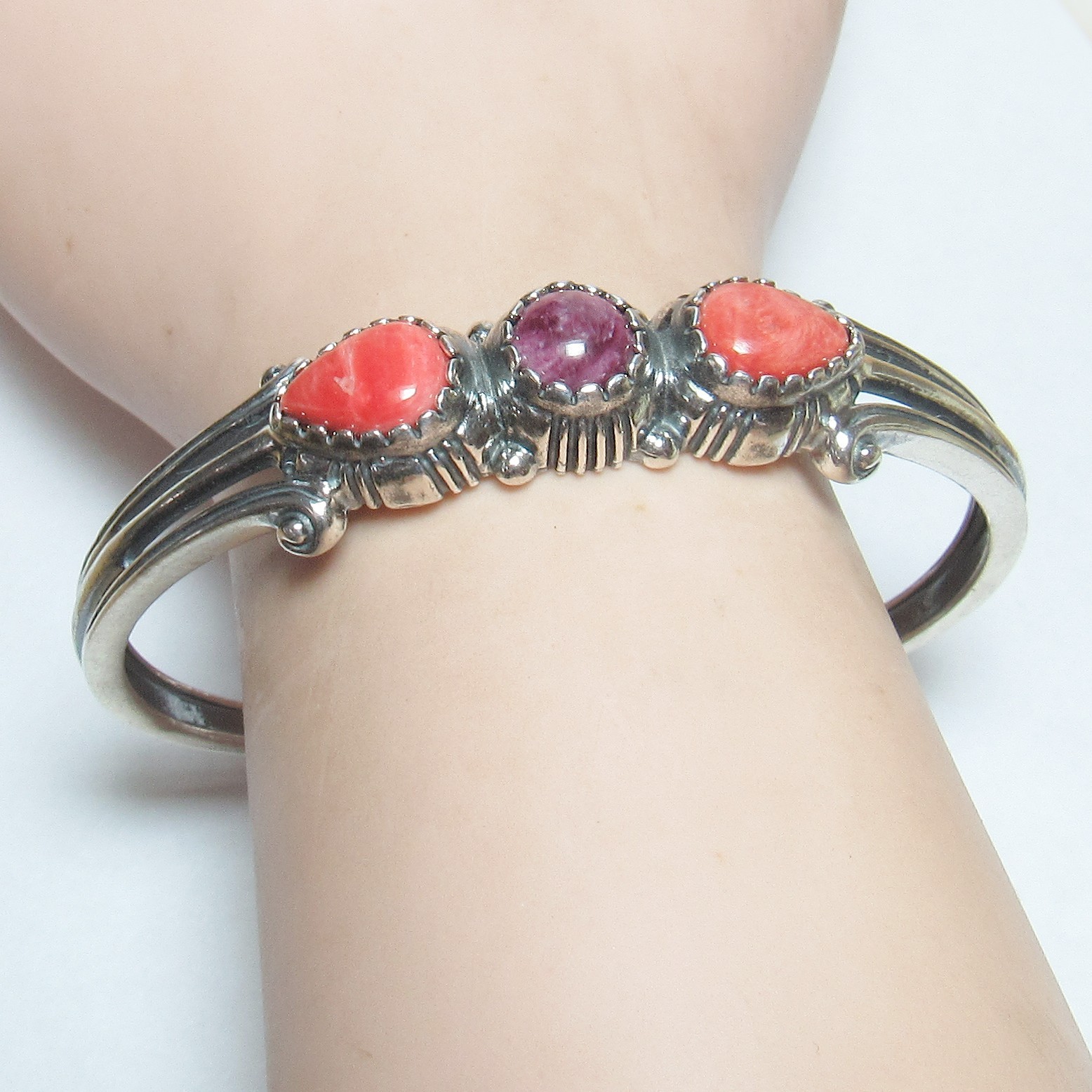 CAROLYN POLLACK Relios Sterling Silver AW Natural Sugilite Spiny Oyster Bracelet