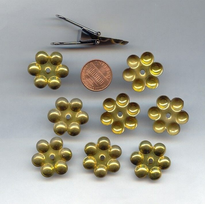 6 VINTAGE PATINA BRASS FLOWER 22mm ROUND CENTER HOLE 6 CUP SETTING FINDINGS 1614