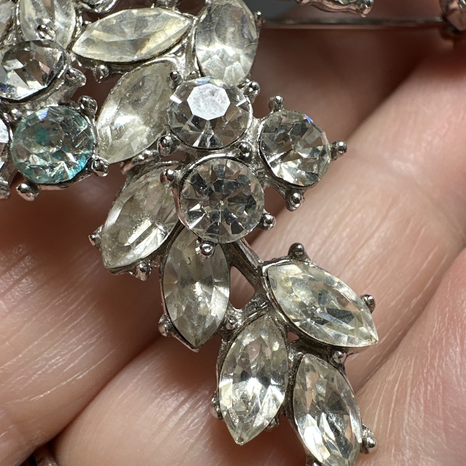 CROWN TRIFARI Alfred PHILIPPE VINTAGE Clear Rhinestone Crescent Brooch Pin