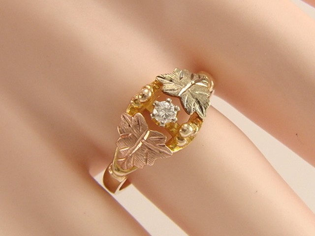 Landstroms 10K Black Hills Gold Diamond Ring Size 8.34