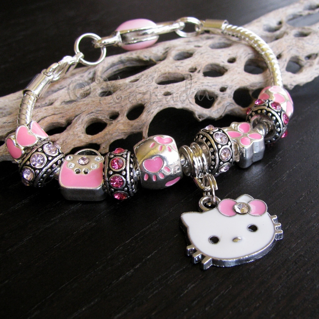 Pink Hello Kitty European Charm Bracelet With Pink Hearts And Rhinestone Beads