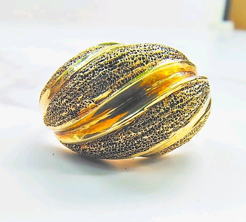Antique 14K Yellow Gold Textured Dome Ring • Size 4.75 • 11.65mm • 4.97g