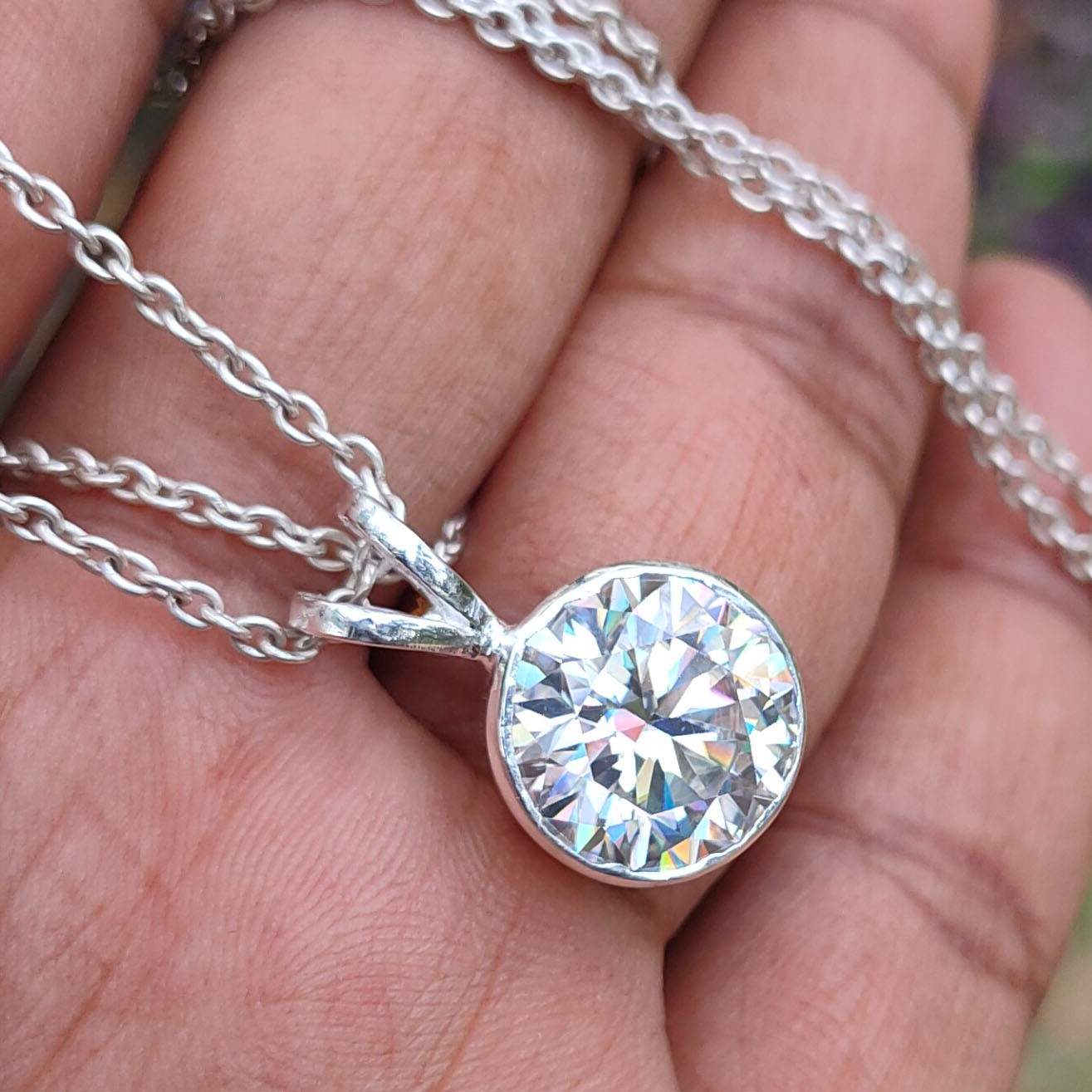 RARE 10.00 Ct White Diamond Solitaire Pendant Necklace-Tariff Free
