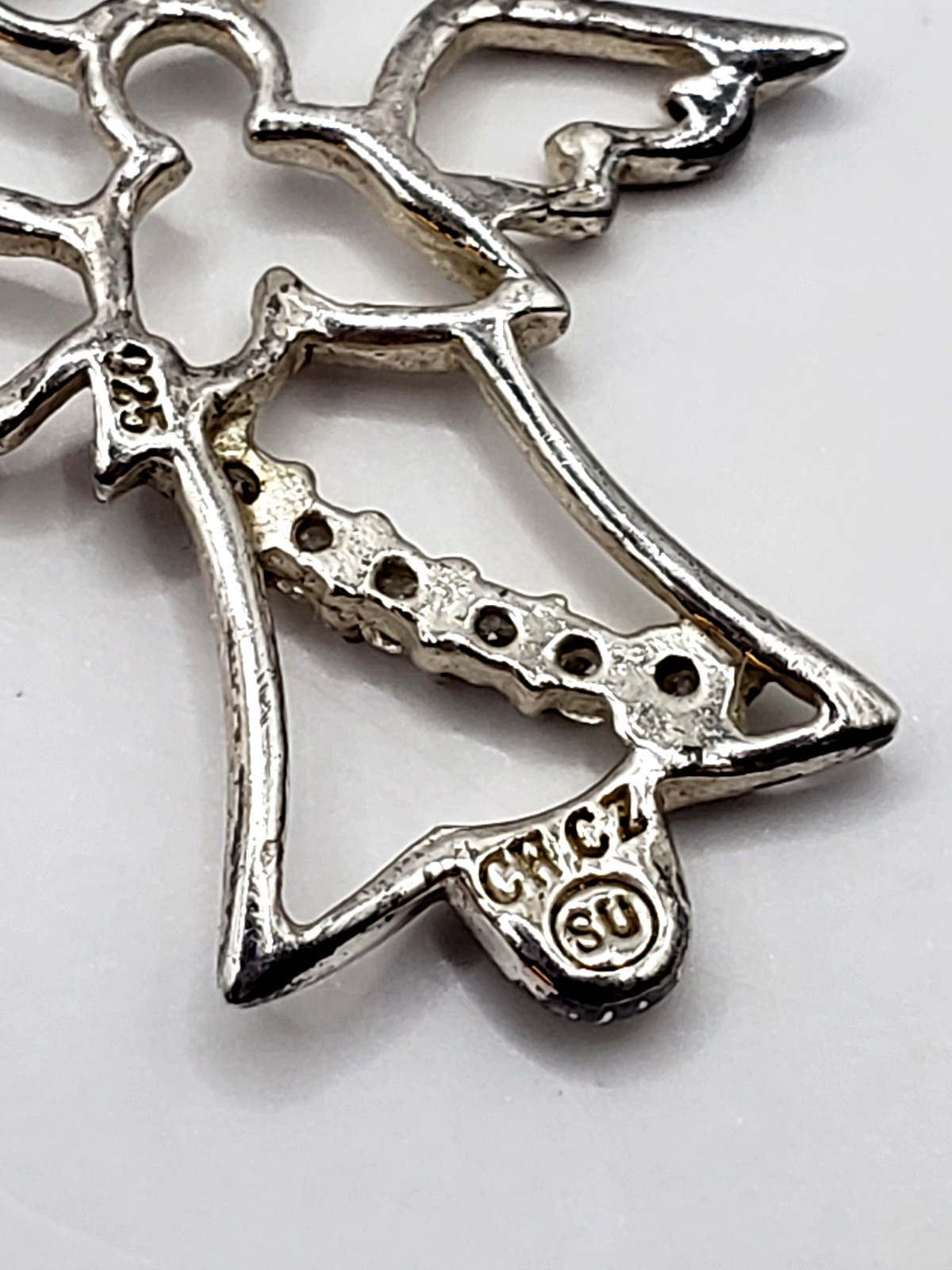 Praying Guardian Angel Pendant Necklace 18″ Chain 925 Sterling Silver