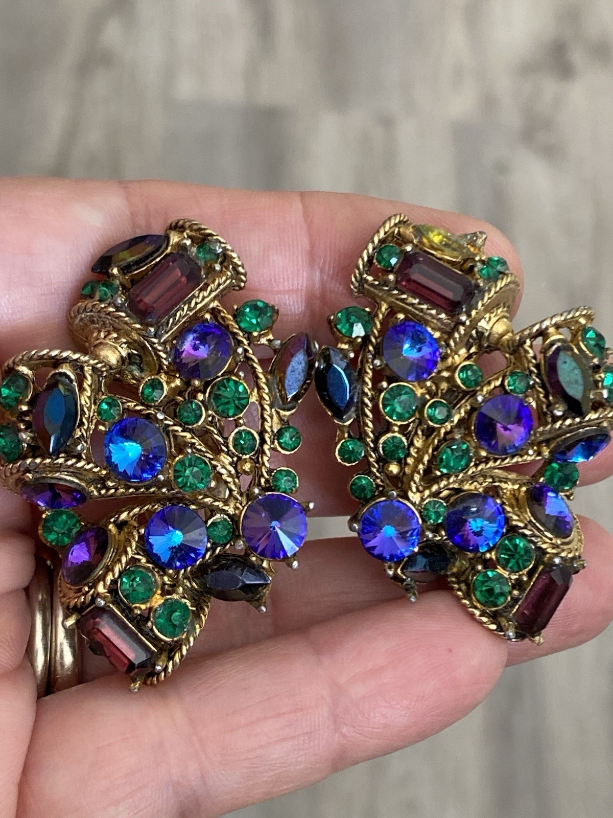 Vtg Blythe & Blythe Purple/ Blue Rivoli Stones Amethyst Baguette Clip Earrings