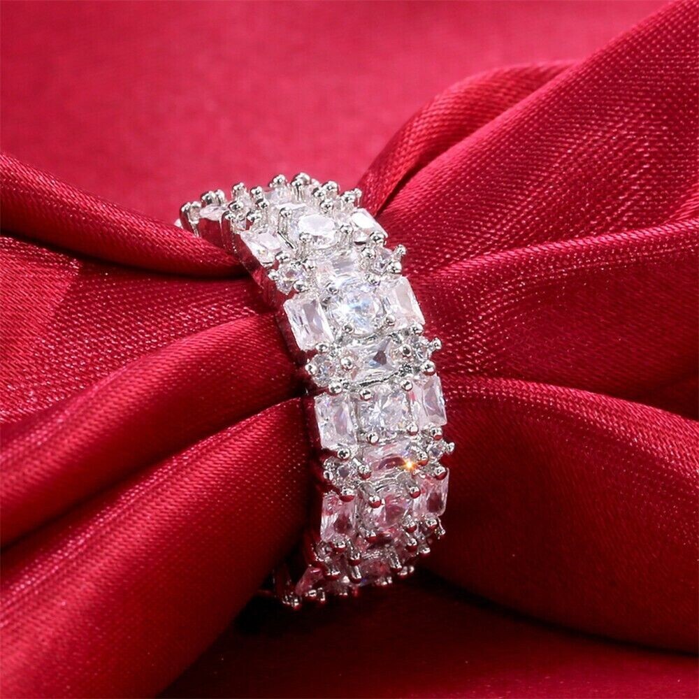 Silver Plated Forever Shiny Ring For Valentine Gifts 2.6 Ct Anniversary Band