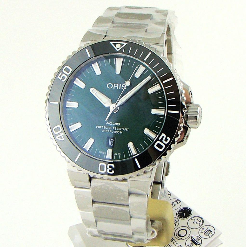 New Oris Aquis Date Green Dial 43.5mm Warranty 01 733 7730 4157-07 8 24 05PEB
