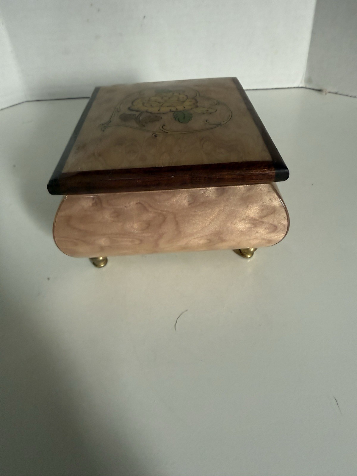 Vintage Italian Floral Inlaid wood Jewelry Trinket Dresser Box 4.5″ x 3.5″ x 2″