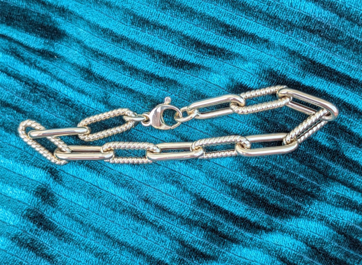 14K Yellow Gold Polished and Textured Paperclip Link Bracelet 8″ 6.82g Hollow