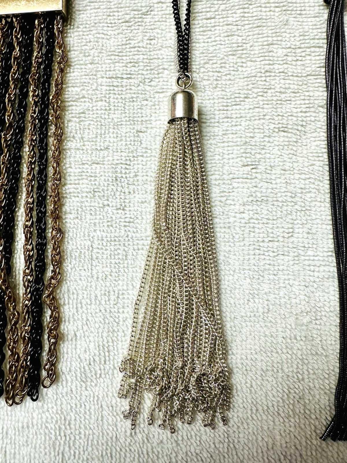 4 Unique Mod Tassel Black / Silver / Gold Tone Pendant Necklace Lot n835