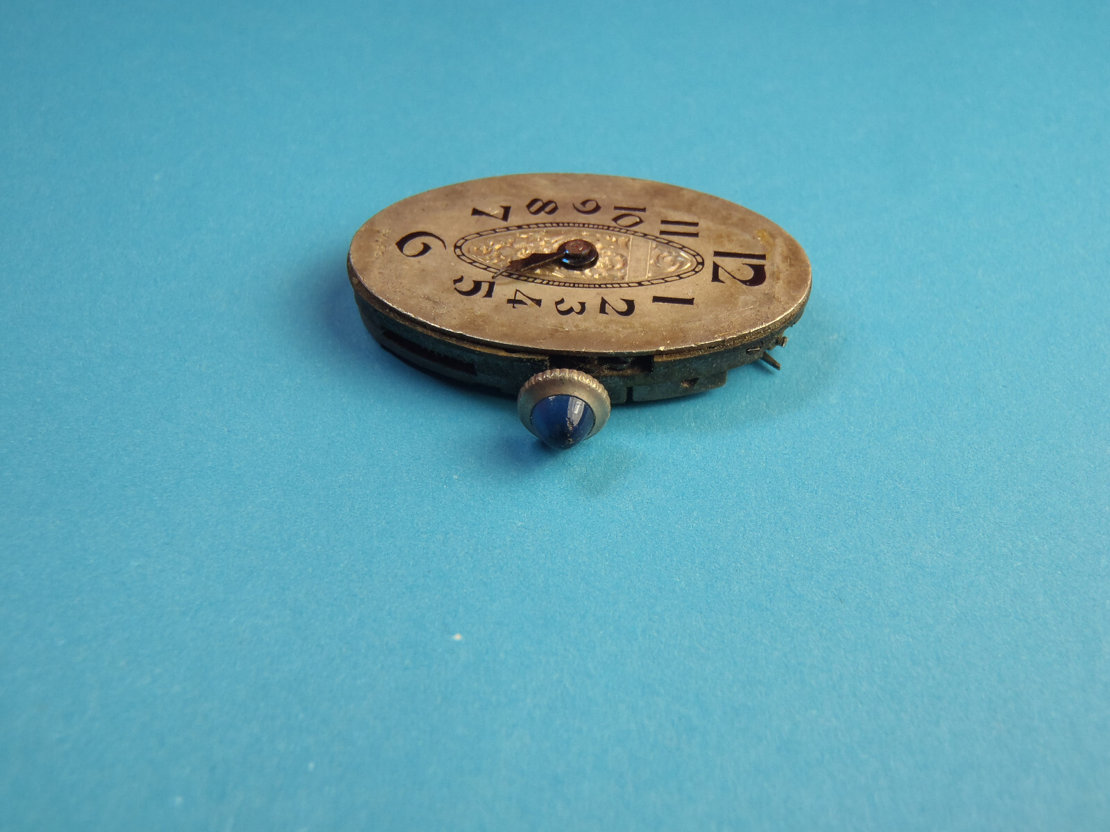 Antique 10 Co Watch Co Movement 15 Jewel Swiss 2 Adj 24 LP 25mm x 15mm For Parts