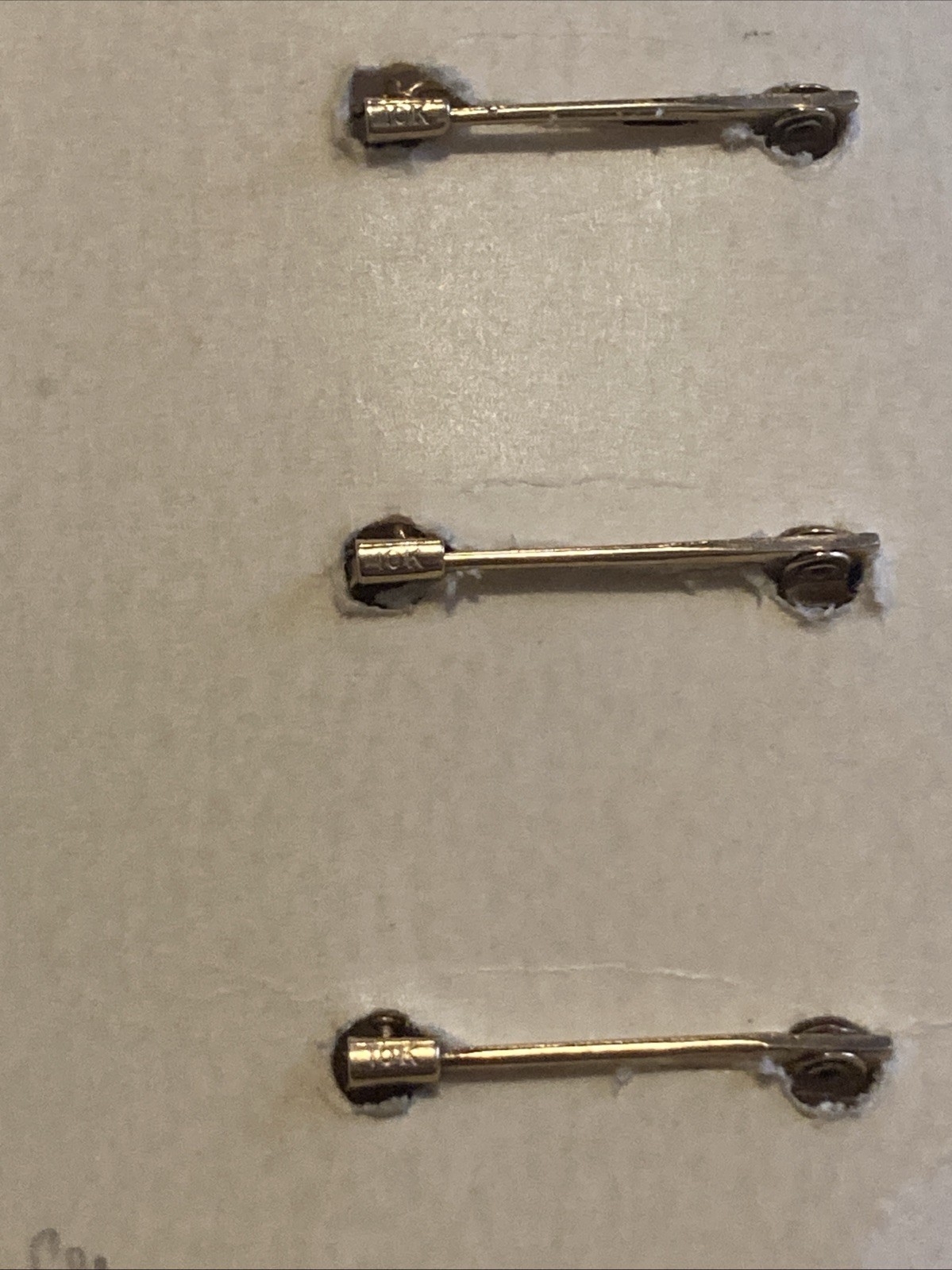 Vintage 1.2g Lustern 10k Yellow Gold Triple Bar Pin