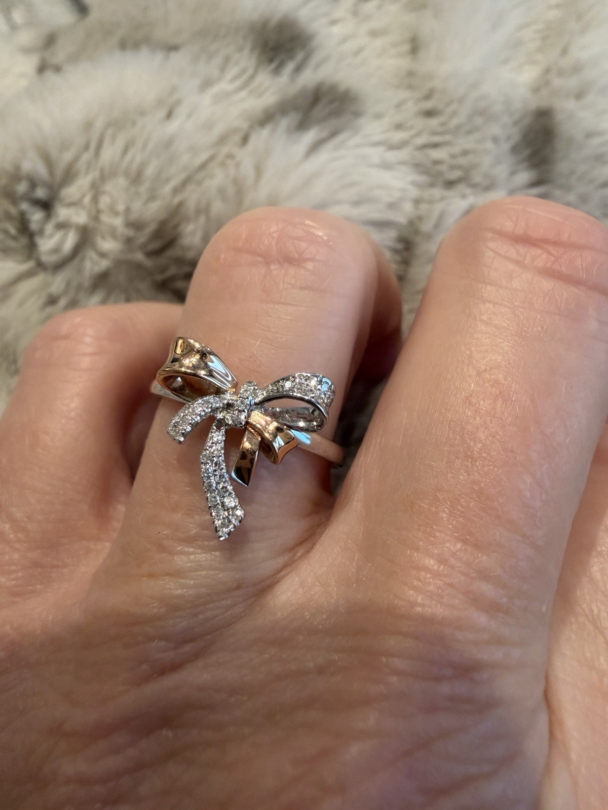 Women’s Bow Knot 14K Gold Two Tone Right Hand Ring
