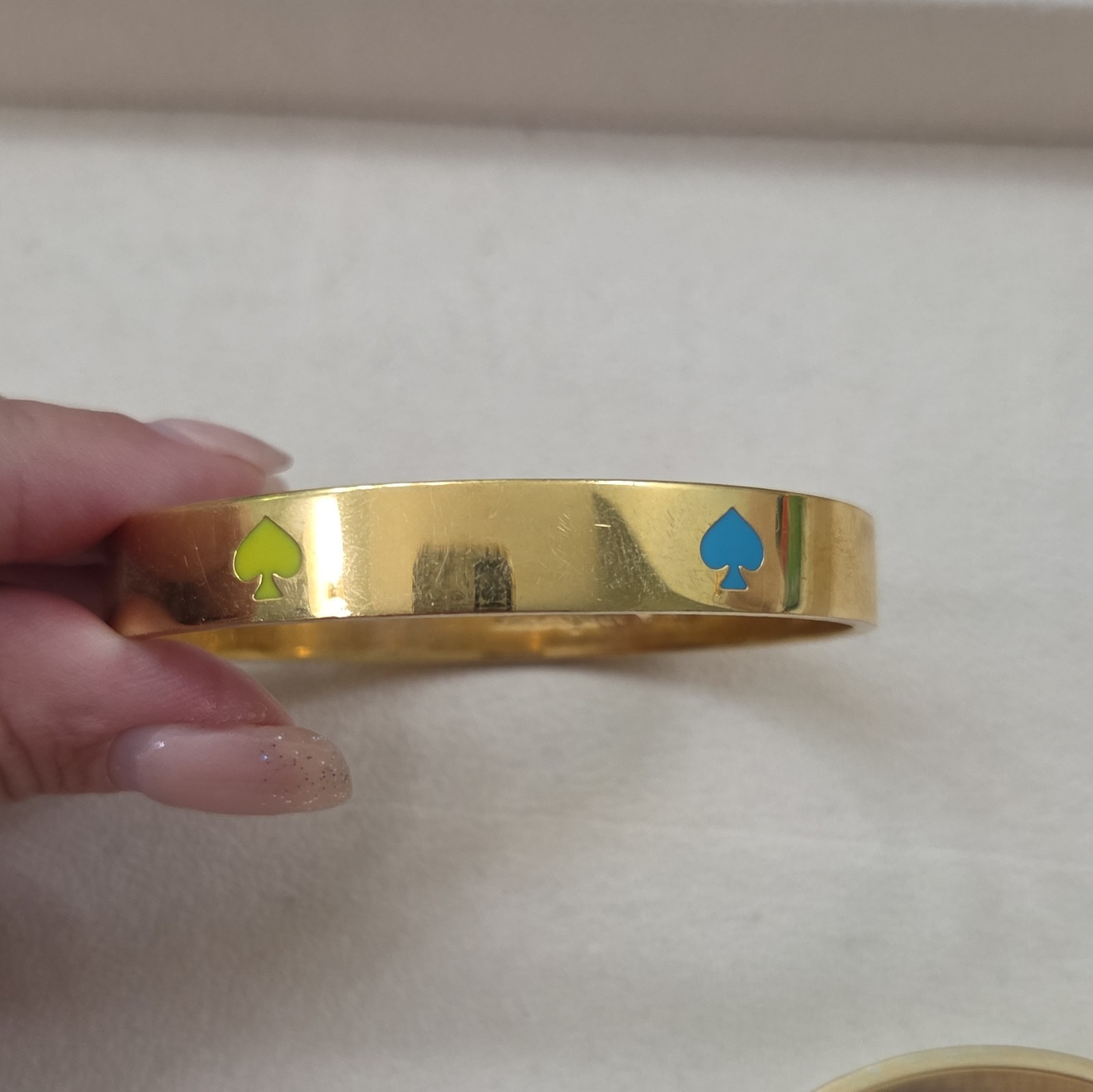 kate spade new york Signed Gold Tone Enamel Logo Stackable Bangle Set Green